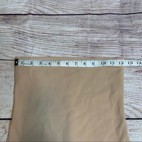 Assets by Spanx Red Hot label Tights Tan Color Size 1XL - Picture 9 of 9